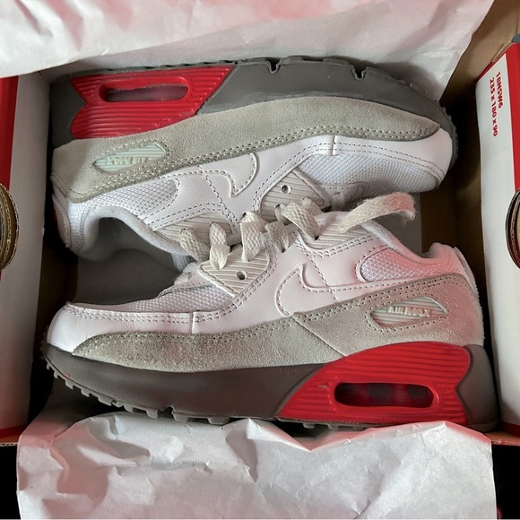 Nike Pre-School Air Max 90 | size 1 | white grey red - Picture 2 of 12